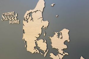 Danmarkskort i træ med byer