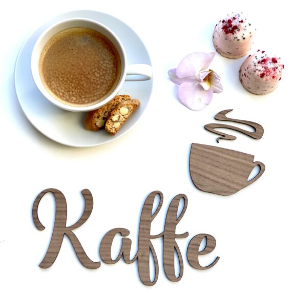 Kaffeskilt i naturtræ (skråskrift) + kaffekop - Kaffe med skråskrift med kop (røget eg - 269,00)
